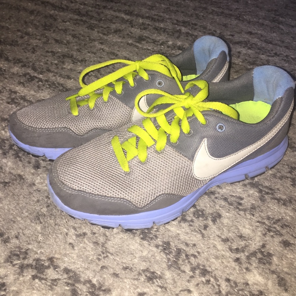 Nike Lunar Fly Athletic Shoes